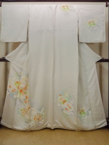 画像1: N1126W 女性用訪問着  シルク（正絹） 淡い水色, 桜 【中古】【USED】【リサイクル】 ★★☆☆☆【N1126W】 (1)